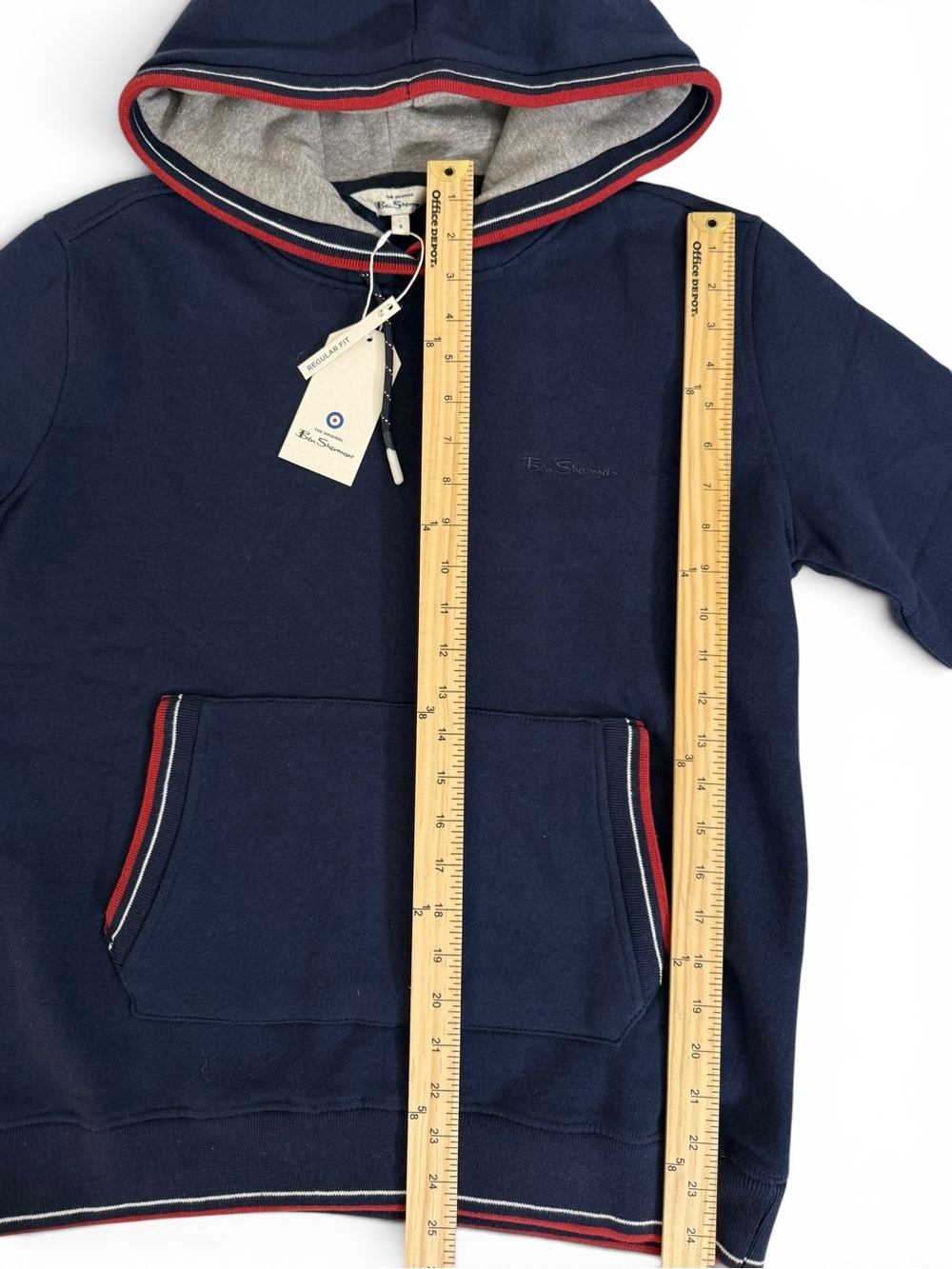 Ben Sherman Navy Hooded Pullover Sweater Red White Trim Men’s Small NWT - Picture 4 of 9